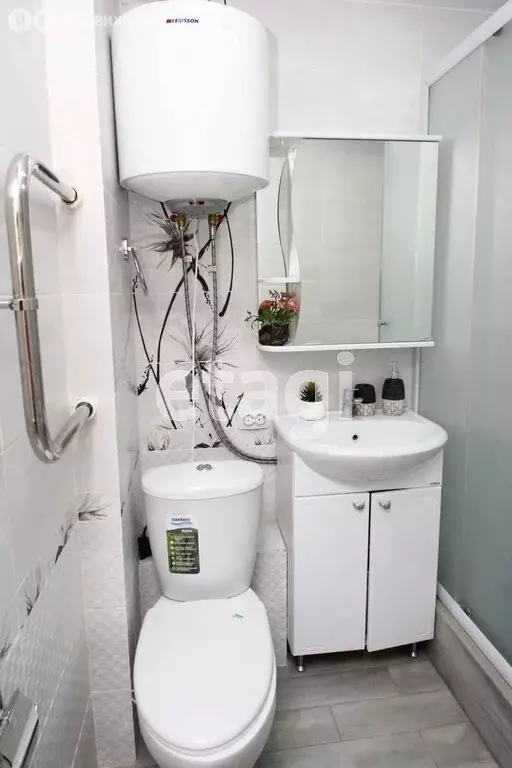 2-комнатная квартира: Ялуторовск, Заводоуковская улица, 2 (45 м) - Фото 1