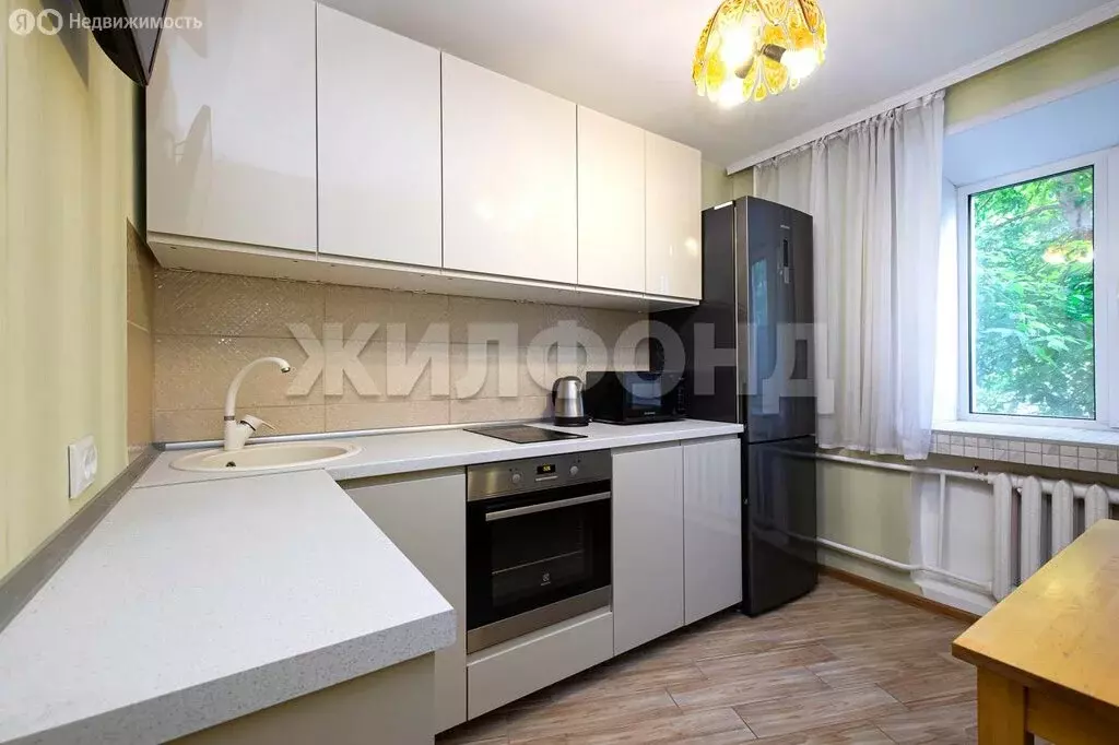 2-комнатная квартира: Новосибирск, Большевистская улица, 48/2 (47.3 м) - Фото 1