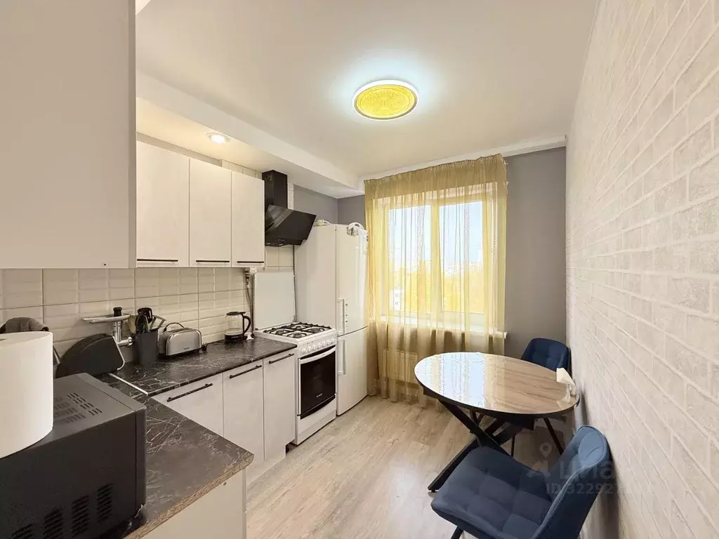 2-к кв. Оренбургская область, Оренбург просп. Гагарина, 43/3 (52.6 м) - Фото 0