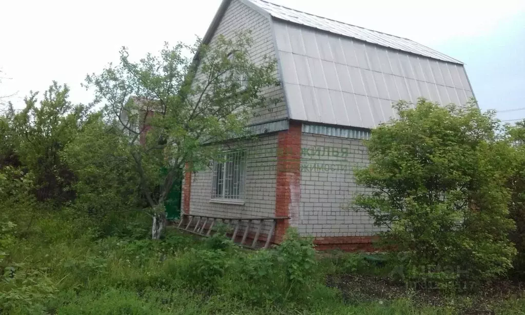 Дом в Саратовская область, Энгельсский район, Новопушкинское ... - Фото 0