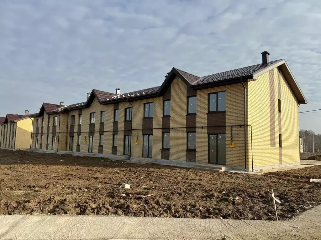 Таунхаус в Калужская область, Совхоз Боровский с/пос, д. Кабицыно ул. ... - Фото 2