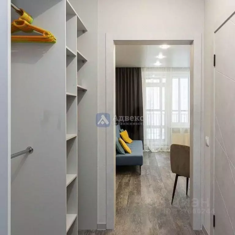 Студия Тюменская область, Тюмень ул. Валентины Трофимовой, 8 (26.8 м) - Фото 2