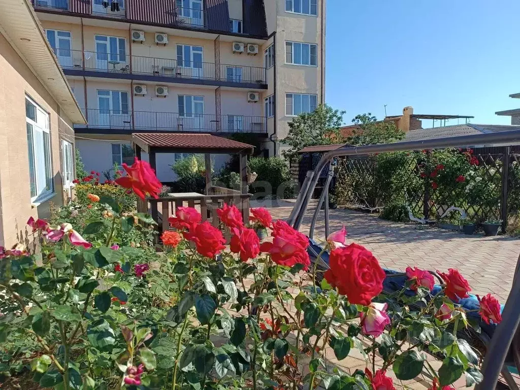 Дом в Краснодарский край, Темрюкский район, Ахтанизовское с/пос, пос. ... - Фото 1