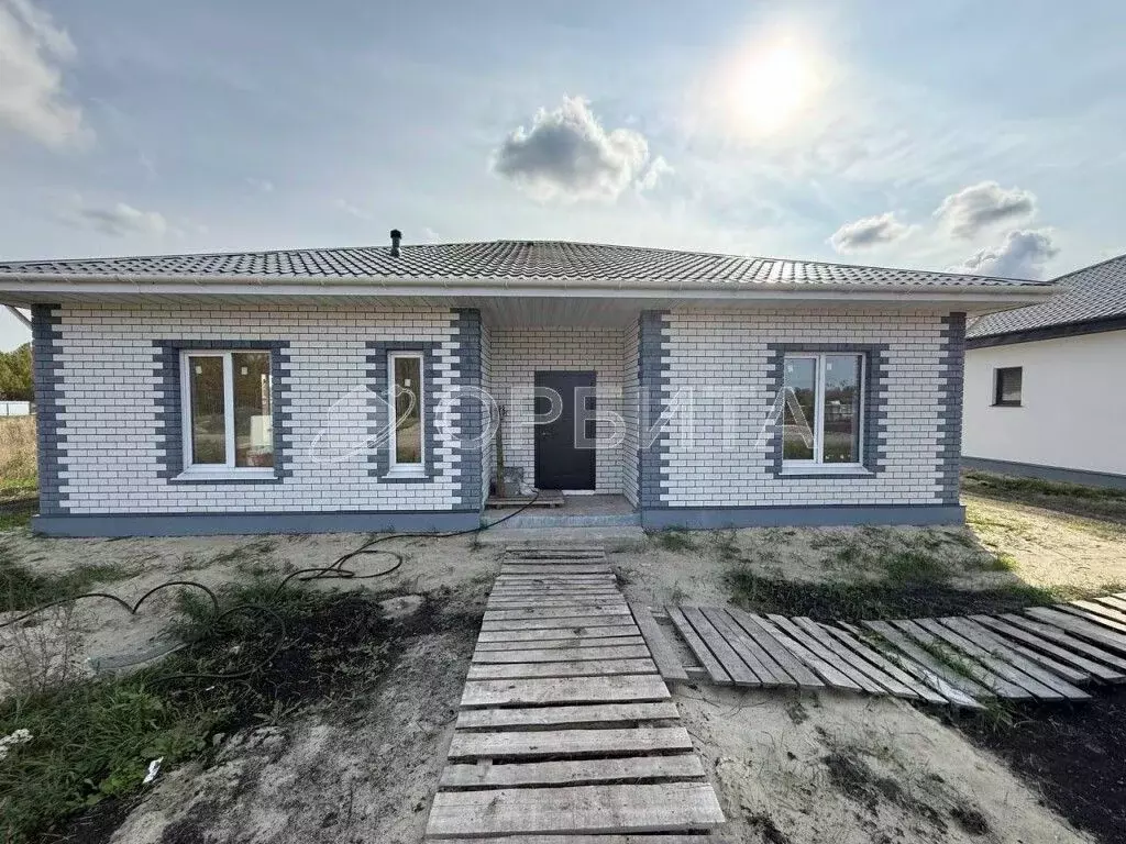 Дом в Тюменская область, Тюменский район, Новокаменский кп ул. ... - Фото 1