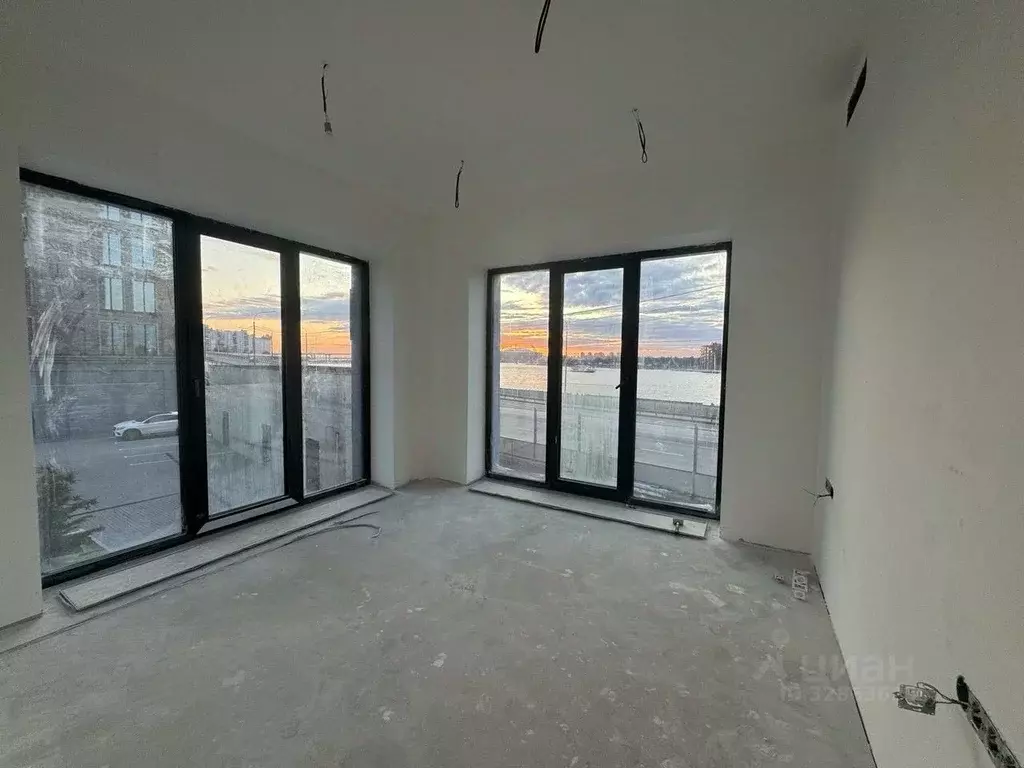 3-к кв. Санкт-Петербург наб. Макарова, 58 (62.7 м) - Фото 1