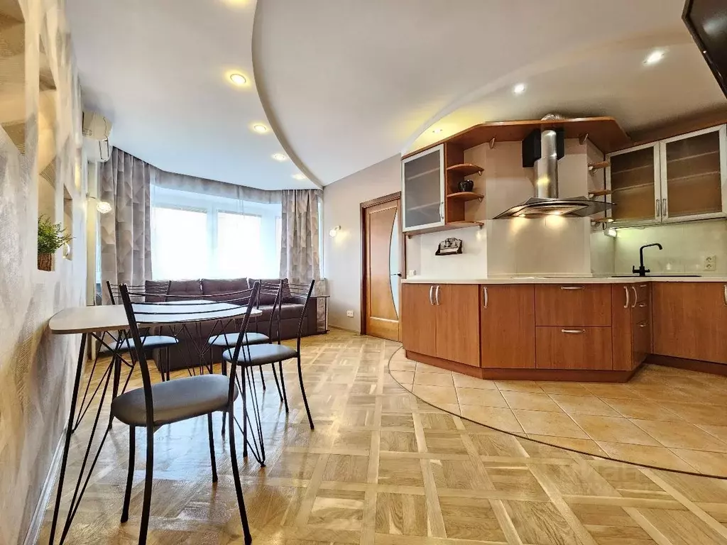 2-к кв. Московская область, Люберцы Октябрьский просп., 8к2 (67.0 м) - Фото 0