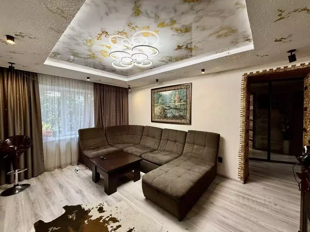 3-к кв. Свердловская область, Полевской Зеленый Бор-1 мкр, 11 (70.3 м) - Фото 1