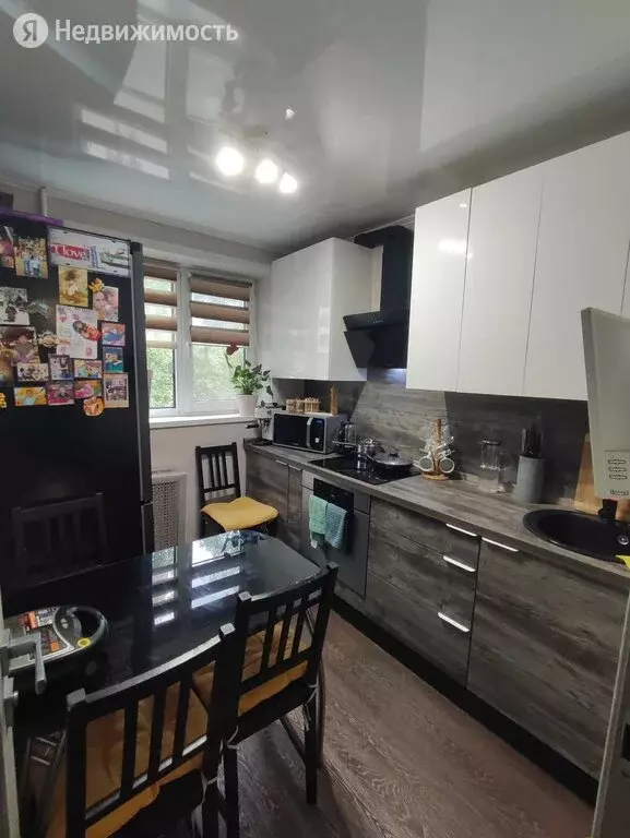 4-комнатная квартира: Тольятти, 1-й квартал, бульвар Баумана, 1 (80 м) - Фото 1