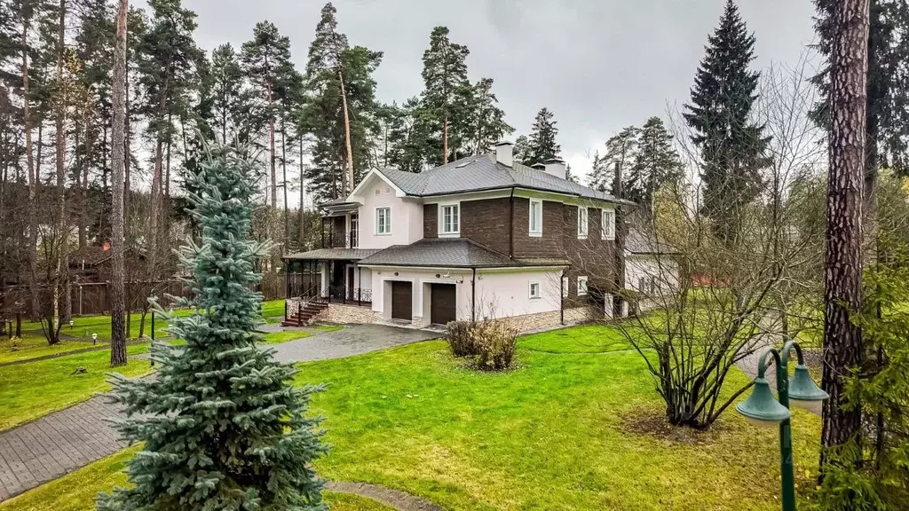 Дом в Московская область, Звенигород Одинцовский городской округ, ДСК ... - Фото 1