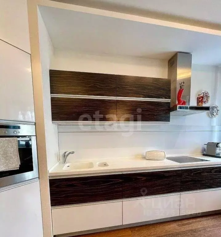 3-к кв. Новосибирская область, Новосибирск ул. Кирова, 44/2 (107.0 м) - Фото 2