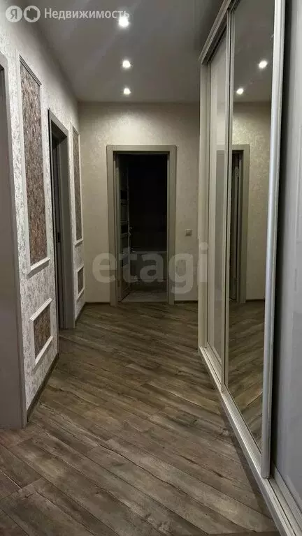 2-комнатная квартира: Калининград, Малый переулок, 3 (65 м) - Фото 2