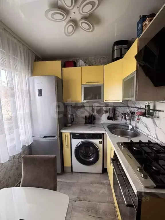 3-к кв. Иркутская область, Ангарск 92/93 кв-л, 17 (55.5 м) - Фото 1