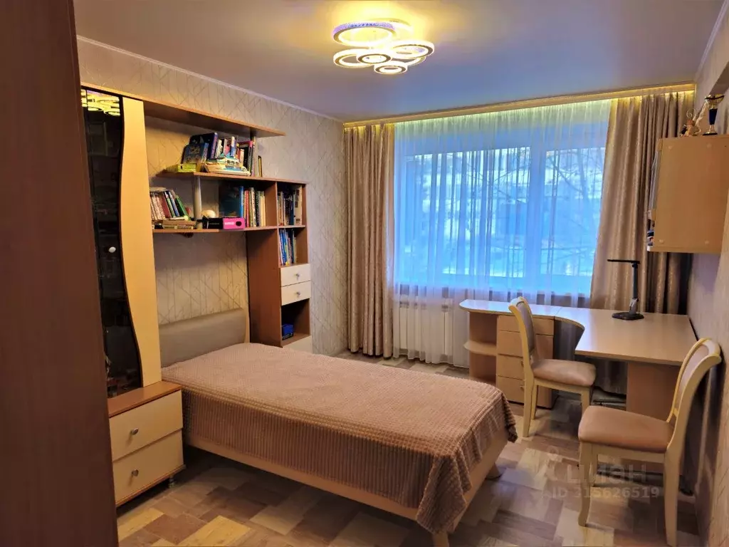 3-к кв. Саратовская область, Балаково Трнавская ул., 43 (64.0 м) - Фото 0