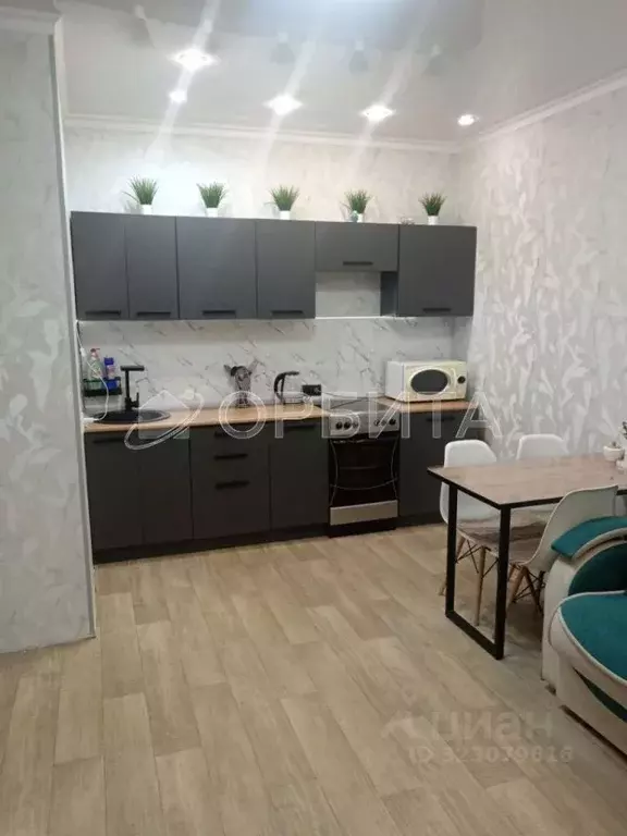 1-к кв. Тюменская область, Тюмень ул. Фармана Салманова, 6 (39.0 м) - Фото 1