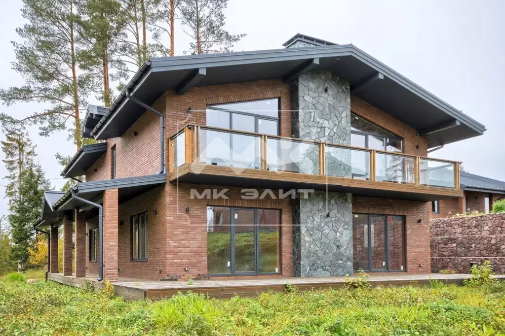 Коттедж в Ленинградская область, Всеволожский район, Бугровское ... - Фото 1