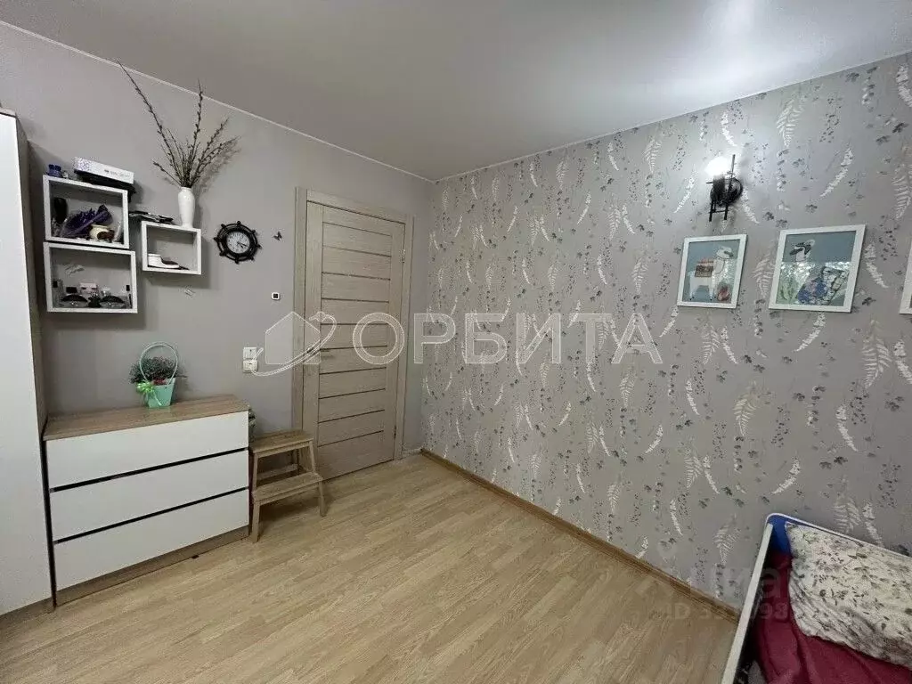 1-к кв. Тюменская область, Тюмень Волгоградская ул., 103 (30.7 м) - Фото 1