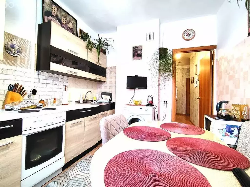 2-комнатная квартира: Николаевск-на-Амуре, улица Кирова, 3Б (56.9 м) - Фото 2