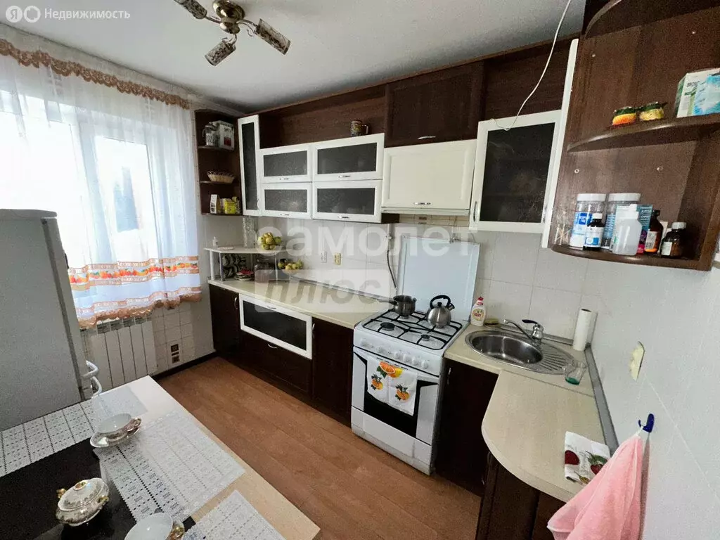 3-комнатная квартира: Парковый, улица Гагарина, 21Г (64.6 м) - Фото 1