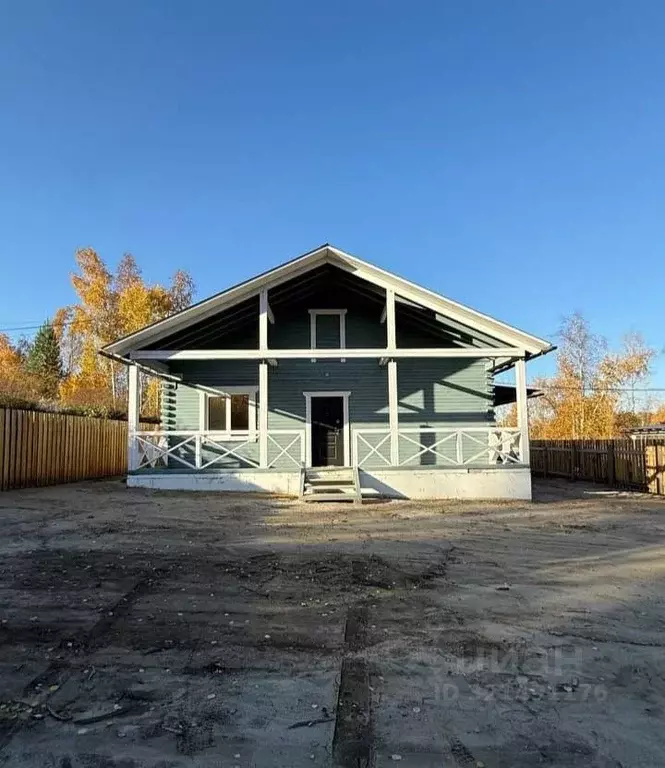 Дом в Иркутская область, Иркутский муниципальный округ, с. Смоленщина  ... - Фото 1