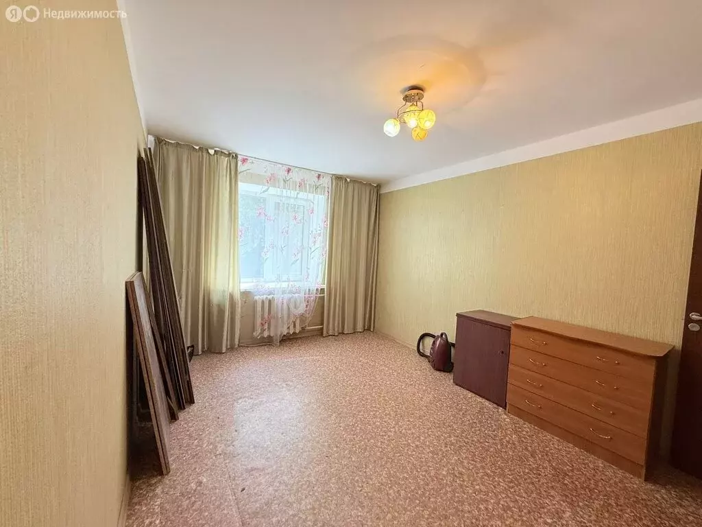 2-комнатная квартира: Кумертау, улица Мажита Гафури, 25 (57.8 м) - Фото 1