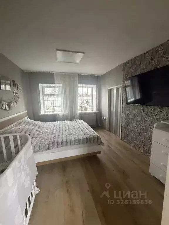 Дом в Краснодарский край, Ейский район, с. Кухаривка Ростовская ул. ... - Фото 1