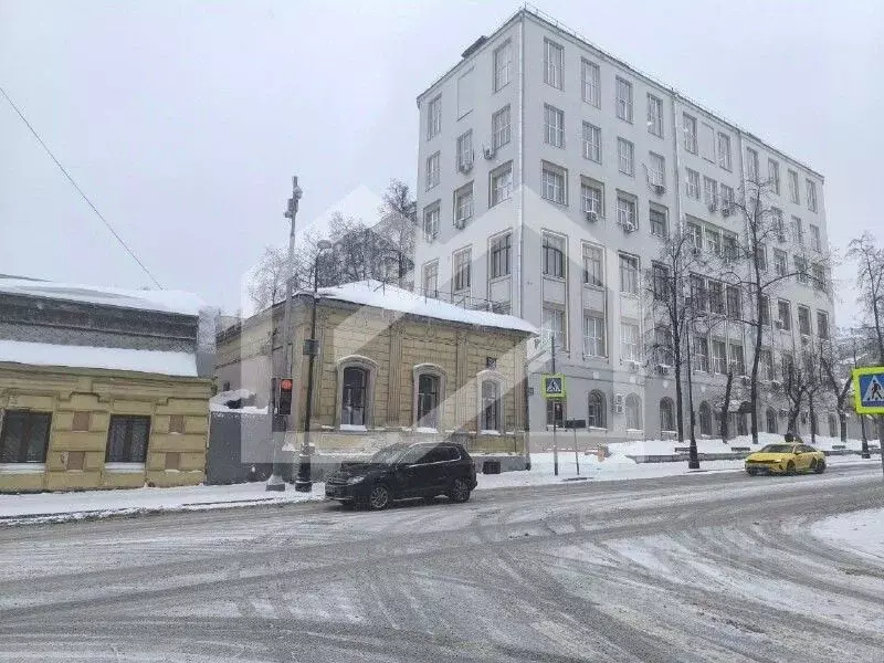 Торговая площадь в Москва Новая Басманная ул., 20С5 (318 м) - Фото 1