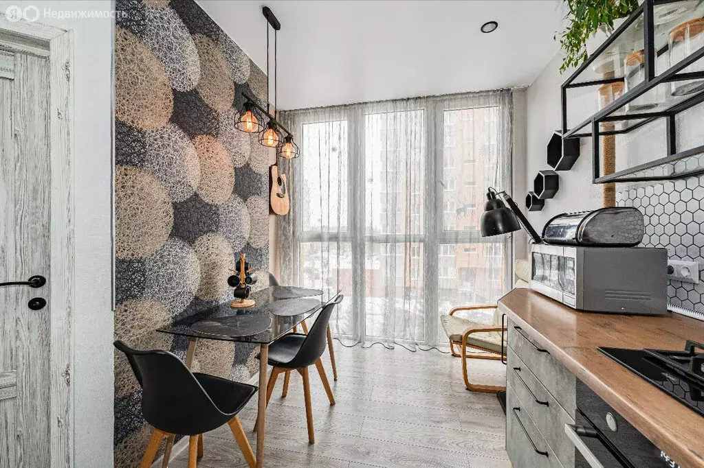 3-комнатная квартира: Калининград, улица Олега Кошевого, 15 (94 м) - Фото 1