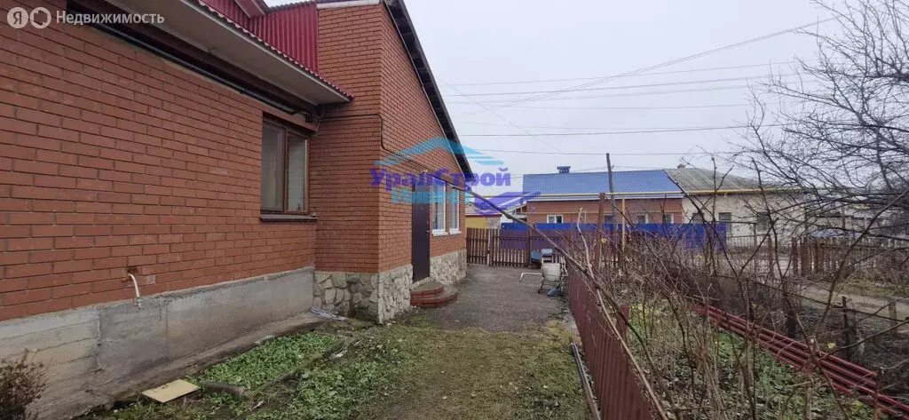 Дом в Октябрьский, территория ГСК № 4, 1 (55.7 м) - Фото 1