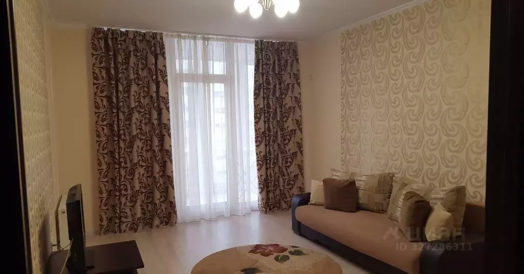 2-к кв. Севастополь ул. Колобова, 35/5 (90.0 м) - Фото 1