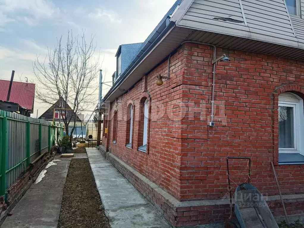 Дом в Новосибирская область, Новосибирск ул. Далидовича (77 м) - Фото 1