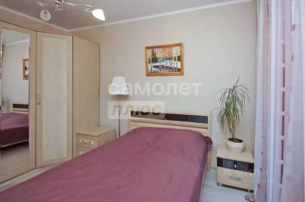 2-к кв. Омская область, Омск ул. Крупской, 14к2 (56.0 м) - Фото 1