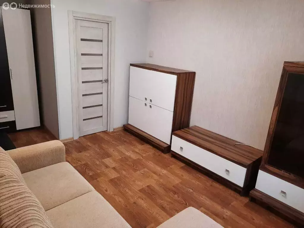 2-комнатная квартира: Екатеринбург, улица Патриса Лумумбы, 33А (46.2 ... - Фото 0