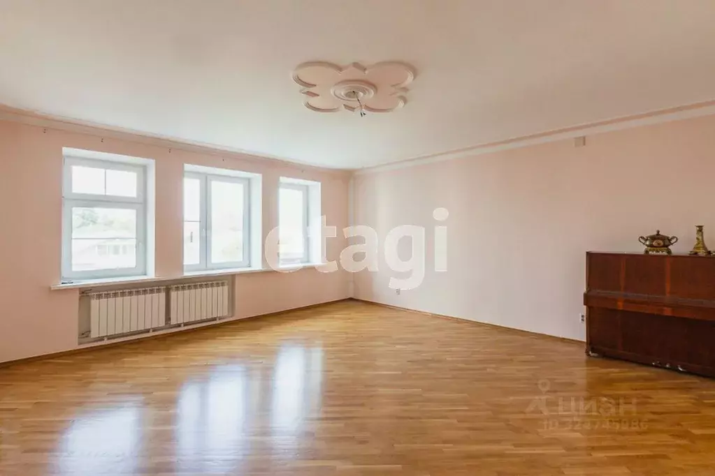 4-к кв. Вологодская область, Вологда Ленинградская ул., 40а (135.6 м) - Фото 0