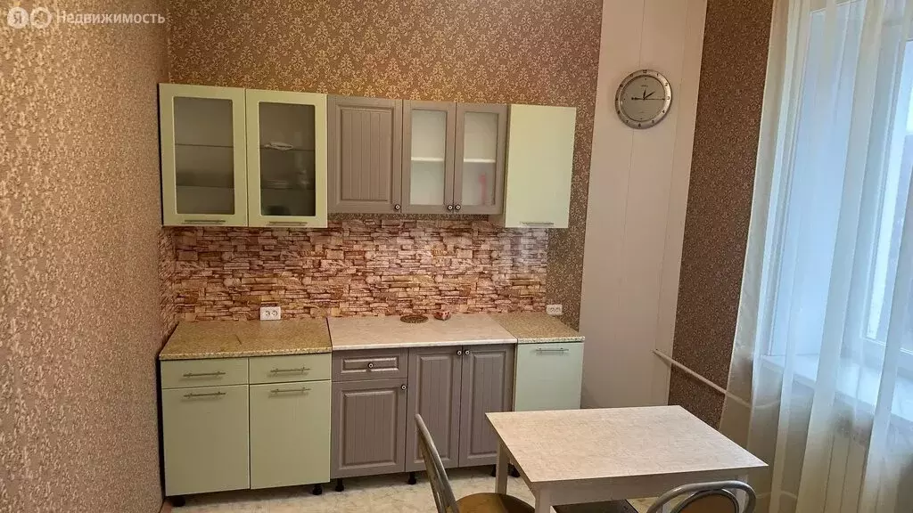 2-комнатная квартира: Озерск, проспект Победы, 17 (56.6 м) - Фото 1