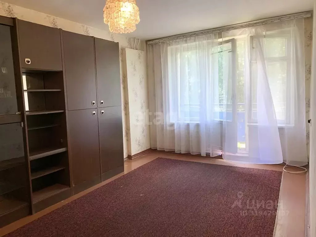 2-к кв. Смоленская область, Вязьма Московская ул., 12 (45.9 м) - Фото 0