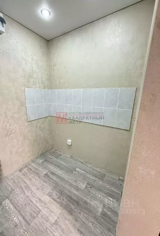 1-к кв. Белгородская область, Старый Оскол Интернациональный мкр, 13 ... - Фото 2