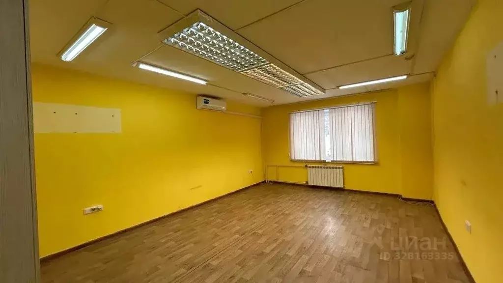 Помещение свободного назначения в Красноярский край, Красноярск ул. ... - Фото 1