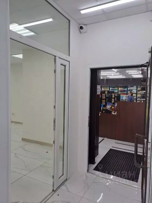 Торговая площадь в Крым, Симферополь ул. Первомайская, 4А (40 м) - Фото 2