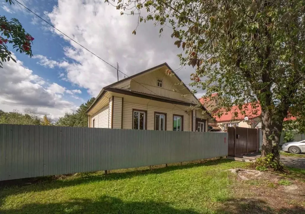 Дом в Свердловская область, Екатеринбург пер. Добрянский, 17 (51 м) - Фото 0