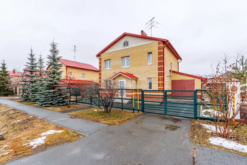Дом в Тюменская область, Тюмень проезд 3-й Престольный (149 м) - Фото 1