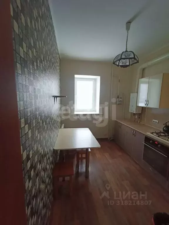 2-к кв. Коми, Ухта пос. УРМЗ, ул. Школьная, 3А (49.6 м) - Фото 1