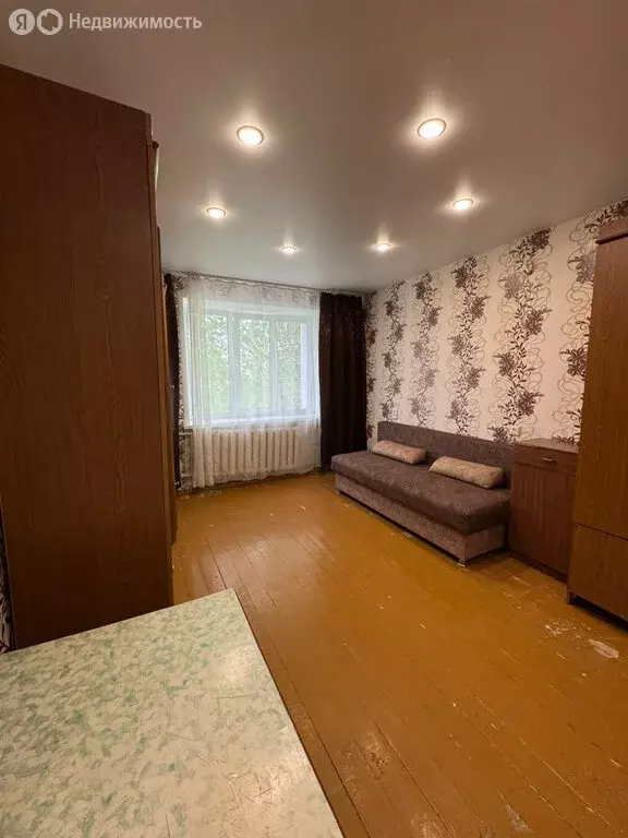 1к в 4-комнатной квартире (18 м) - Фото 0