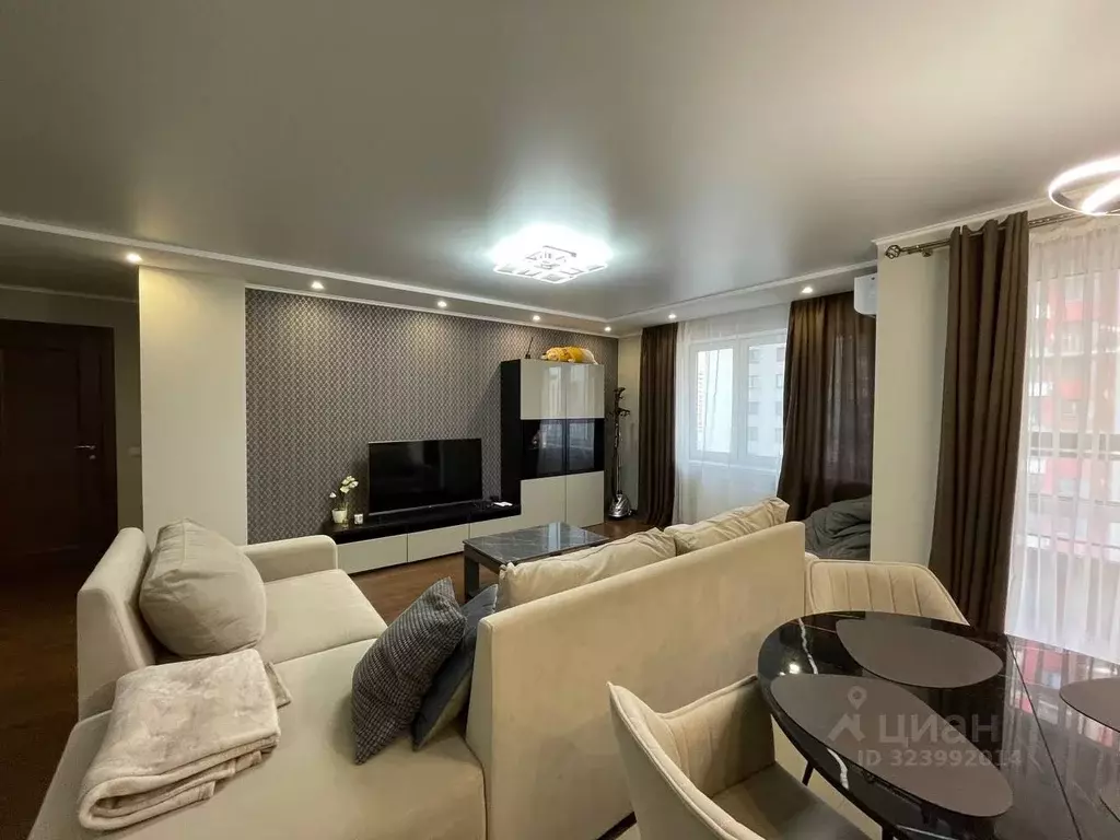 2-к кв. Тюменская область, Тюмень ул. Газовиков, 63 (57.0 м) - Фото 2