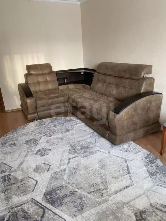 2-к кв. Ямало-Ненецкий АО, Новый Уренгой Дружба мкр, 2/5 (54.6 м) - Фото 2