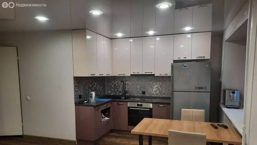 Квартира-студия: Красноярск, улица Курчатова, 15/2 (32 м) - Фото 1
