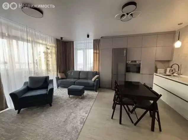 3-комнатная квартира: Тюмень, улица Газовиков, 79 (87.7 м) - Фото 1