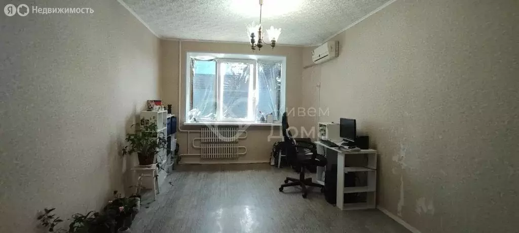 2-комнатная квартира: Волгоград, Изобильная улица, 22 (52 м) - Фото 0