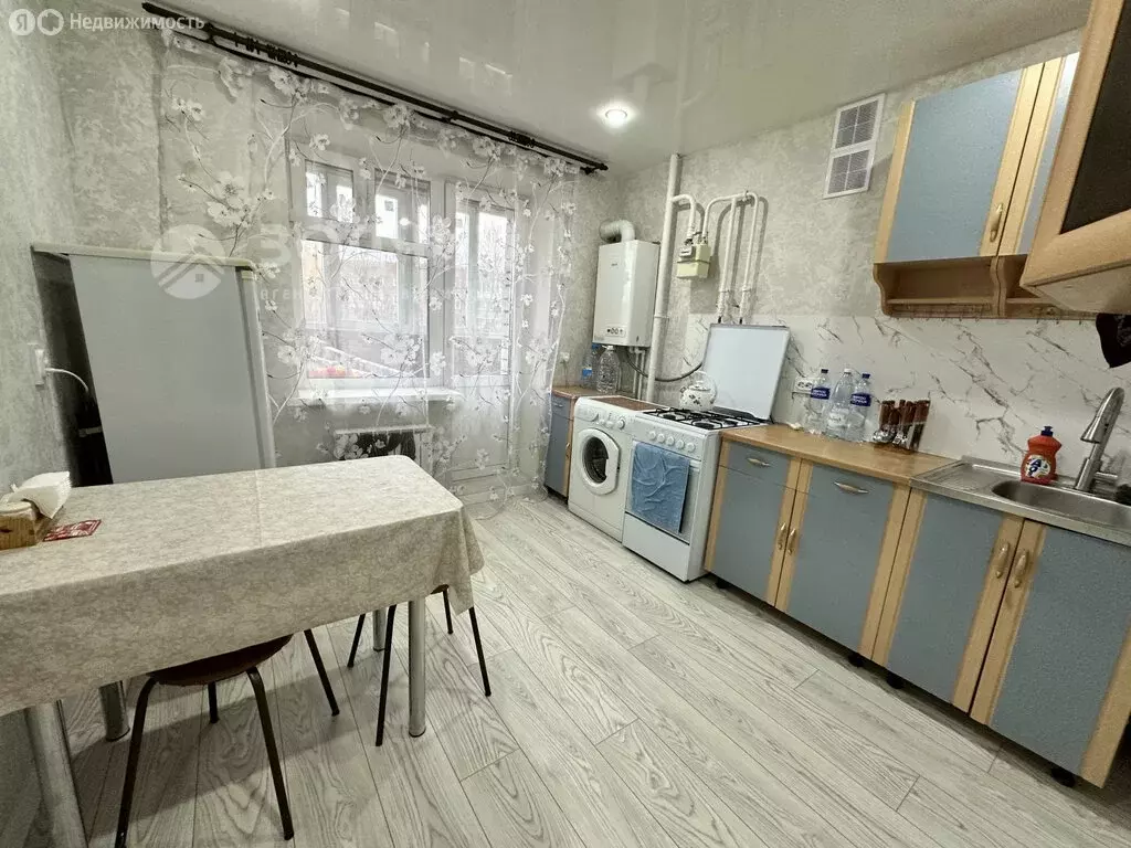 1-комнатная квартира: Чебоксары, улица Ленинского Комсомола, 5 (41 м) - Фото 2