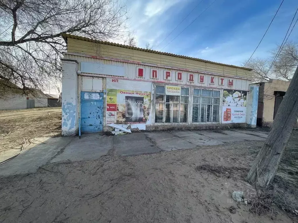 Торговая площадь в Астраханская область, Енотаевский район, с. Замьяны ... - Фото 0
