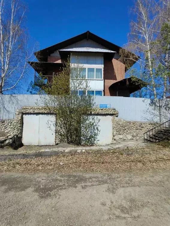 Дом в Иркутская область, Иркутск Громовой проезд, 49 (411 м) - Фото 1